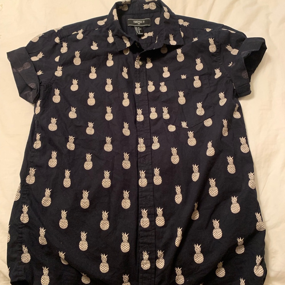 Cuffed Sleeve Pineapple Button Down